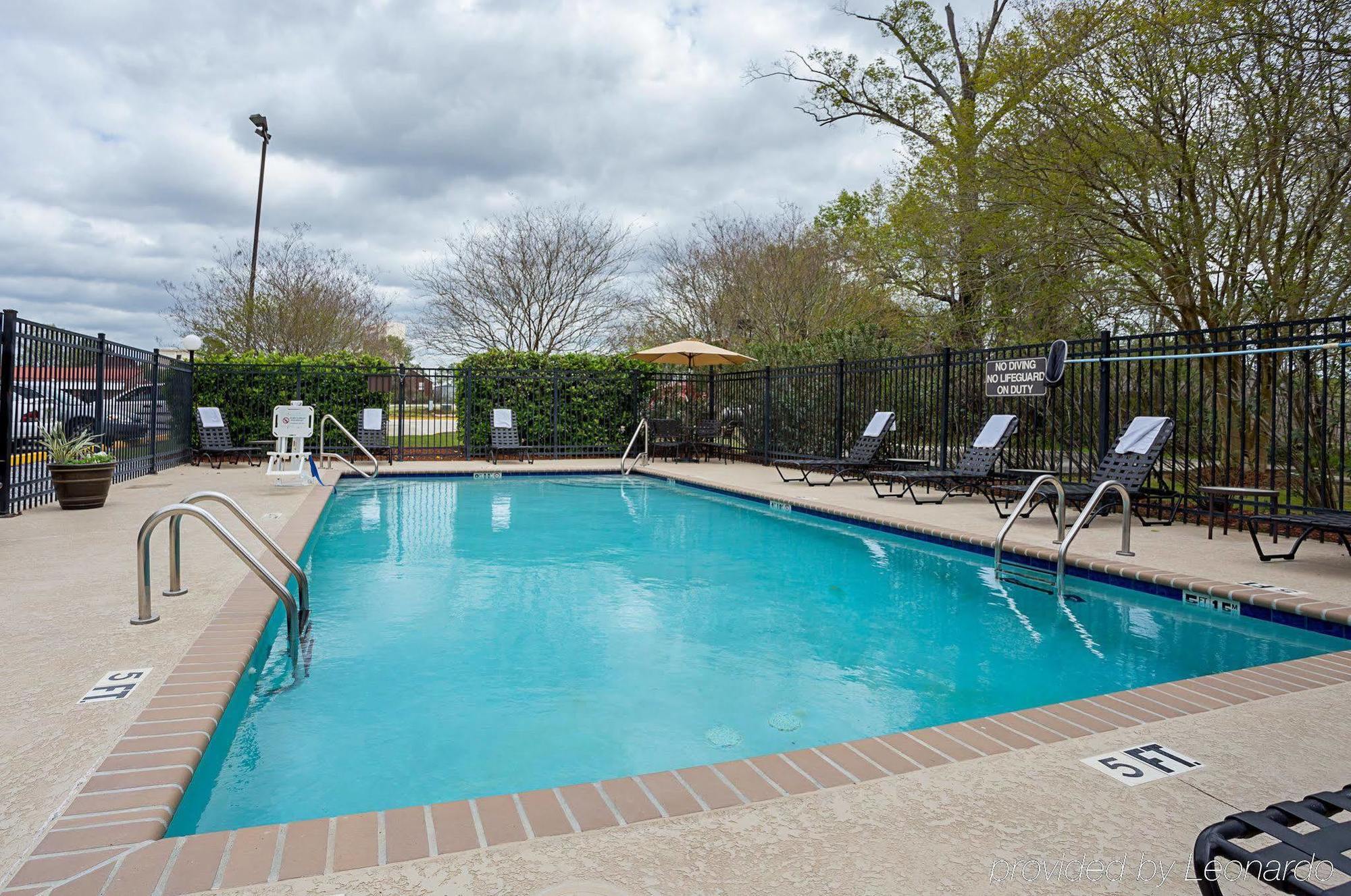 Comfort Suites University Baton Rouge Exterior foto