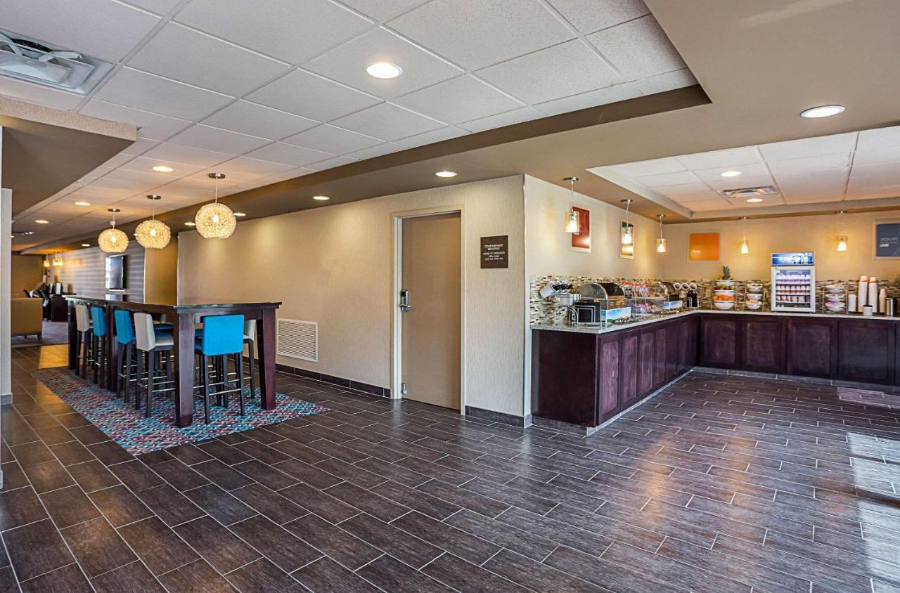 Comfort Suites University Baton Rouge Exterior foto